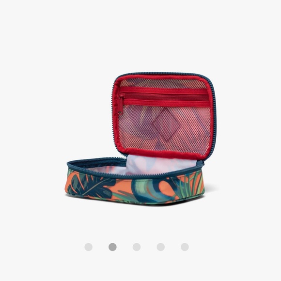 BRAND NEW Herschel Pencil Case - Picture 3 of 5